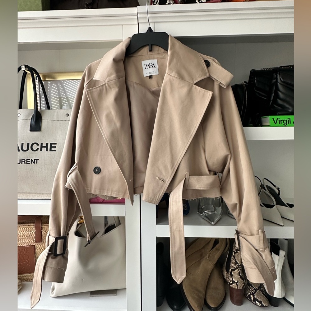Cropped trench